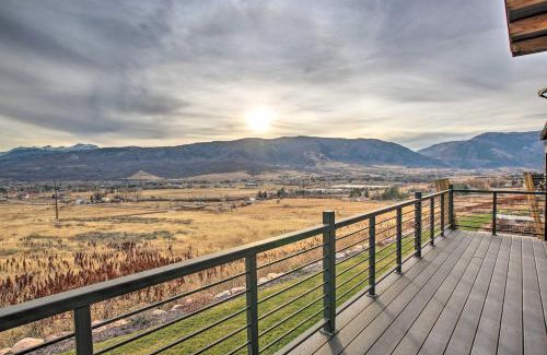 Eden House | Modern Townhome with Mtn Views Less Than 7 Mi to Ski Resorts