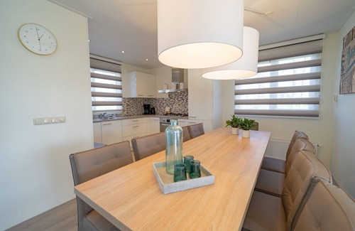 Susteren Villa | Modern villa 30km from Maastricht