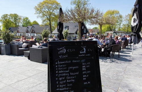 Susteren Villa | Modern villa 30km from Maastricht