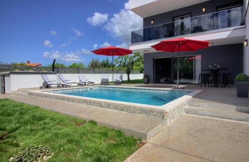 Liznjan Villa | Modern villa Ema near Pula and beach by WiiBuk