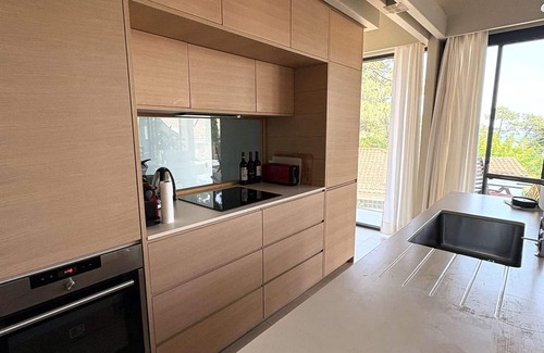 Le Canon Villa | Modern villa in Le Canon, up to 10 people, stunning view