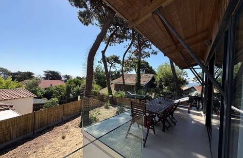 Le Canon Villa | Modern villa in Le Canon, up to 10 people, stunning view