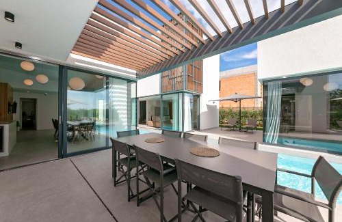Kastelir Villa | Modern villa Ruzic with pool near Porec