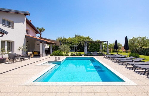 Mihotici Villa | Modern Villa Sušanj* with a heated outdoor pool near Opatija