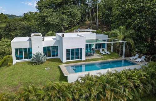 Samara Villa | Modern Villa with Ocean view