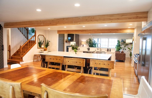 Basher House | Modern Vintage with a View