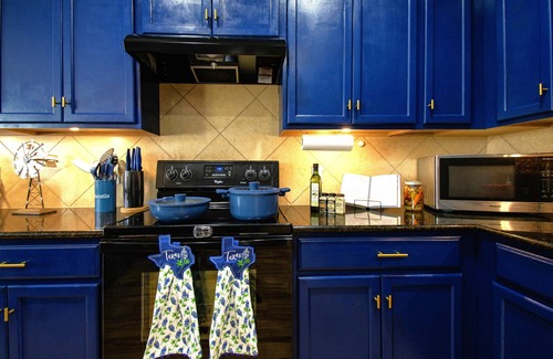 Bastrop House | Modern Western Escape Pool Pickleball Arcade