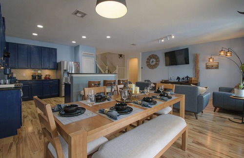 Bastrop House | Modern Western Escape Pool Pickleball Arcade