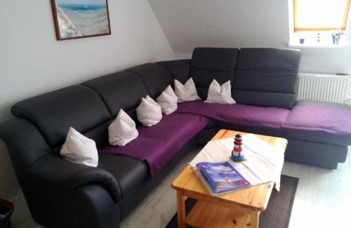 Friedrichskoog-Spitze Apartment | Moderne Ferienwohnung mit Balkon in Strandnähe
