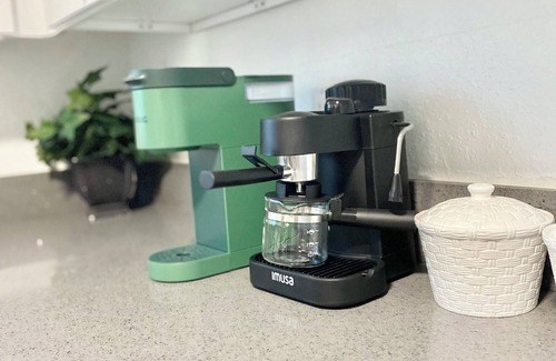 Mojave House | Mojave Desert 3/bed2/bath 2 King size beds full house with WiFi & street parking