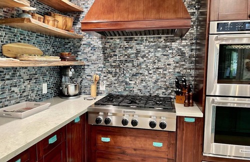 Mokuleia House | Mokuleia Seaside - AC, Short walk to beach