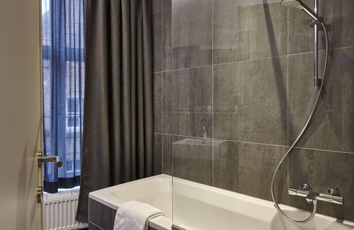 Historical Center Bruges Hotel | Monsieur Ernest