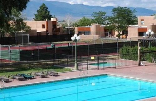 El Prado Condo | Montana Vista - Great Condo with Pool and Hot Tub Access
