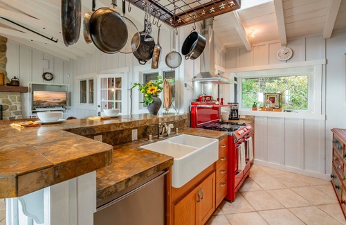 Toro Canyon House | Montecito Hidden Valley Gem