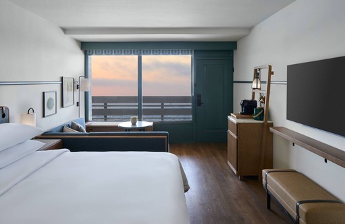 Monterey Hotel | Monterey Beach Hotel, a Tribute Portfolio Hotel by Marriott