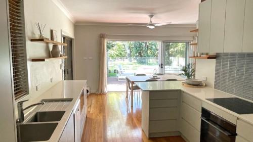 Hawks Nest House | Monterra Ave Magic