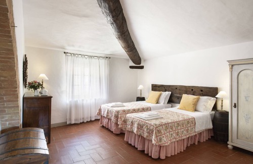 Sovicille Other | Montestigliano, an authentic farmhouse in the heart of Tuscany, is an oasis of peace and beauty that offers its guests refined residences and an enchanting view
