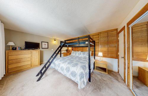 Lakeside Village House | Montezuma Condominiums