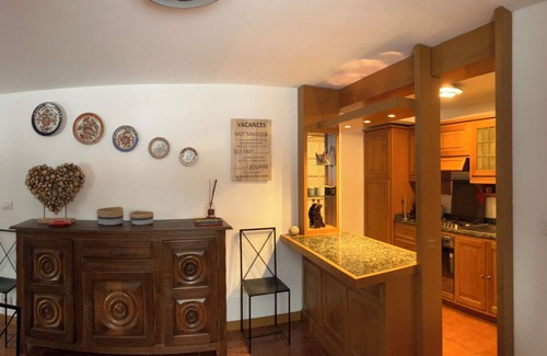 Montgenevre Ski Chalet | Montgenèvre - Chalet in front of Chalmettes chair lift/ticket office