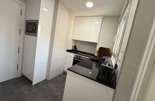 Ciudad Jardin Apartment | Monthly Rental - 1 Bedroom Apartment in Madrid