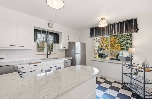 Fort Collins House | Moody Modern Getaway | Walk to CSU & City Park