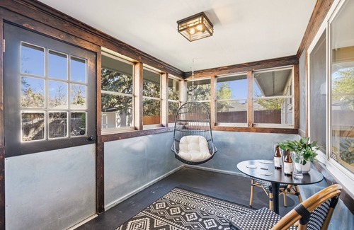 Fort Collins House | Moody Modern Getaway | Walk to CSU & City Park