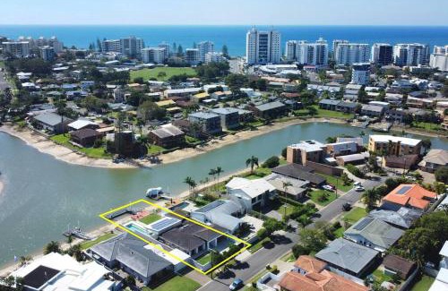 Mooloolaba House | Mooloolaba Waterfront Luxury