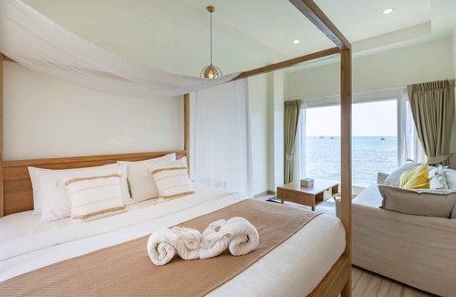 Koh Lan Hotel | Moonlight Koh Larn