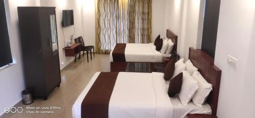 Chithirapuram Hotel | Moonline Resort