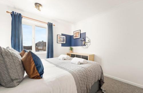 Bournemouth Apartment | Moonlit Bloom