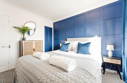 Bournemouth Apartment | Moonlit Bloom