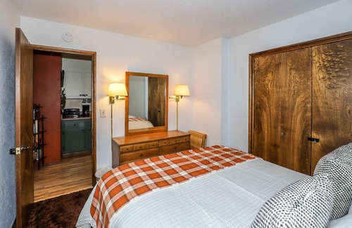 Big Bear Lake Cottage | Moonridge Cottage-1817 by Big Bear Vacations