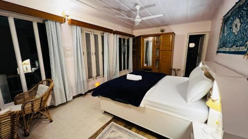 Gunehr Hotel | Moonshine Villa