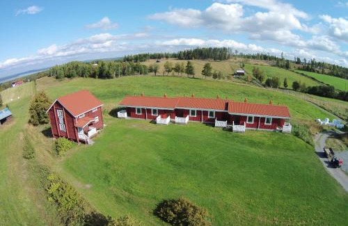 Orrviken House | Moose Garden