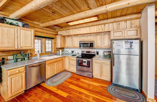 Carriage Hills Cabin | Moose Mountain Lodge, Secluded Log Home w/Beautiful Mountain Views