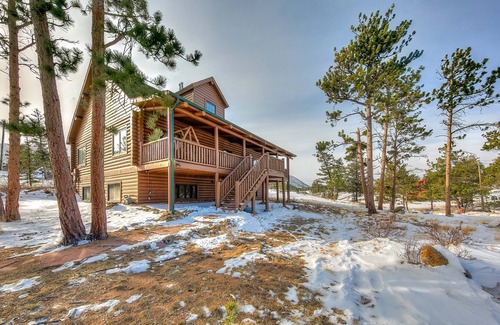 Carriage Hills Cabin | Moose Mountain Lodge, Secluded Log Home w/Beautiful Mountain Views