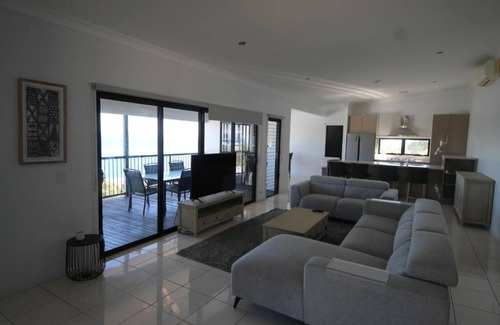 Brisbane Waterfront House | Moreton Magnificent Views Moreton island