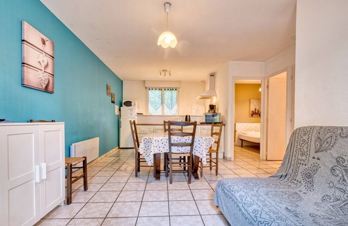 Salignac-Eyvignes House | Morille - Family House with Shared Heated Pool in the Heart of the Périgord Noir