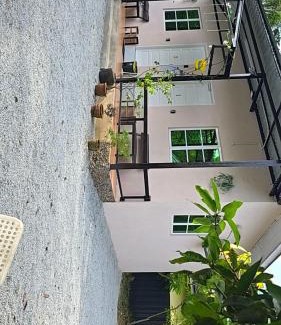 Kampung Laut Hotel | Moringga Roomstay
