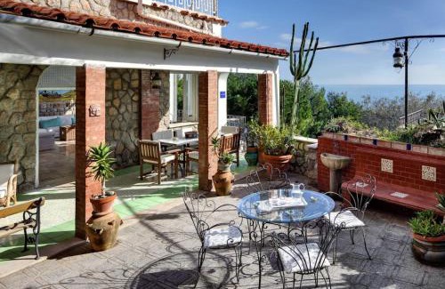 Marina del Cantone Apartment | Morso di luna