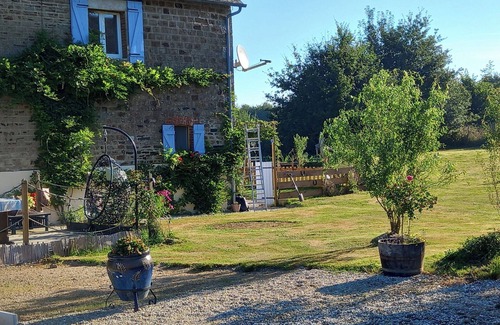 Mortain-Bocage Cottage | Mortain-Bocage - 2-Bed Wisteria Cottage, Sleeps 4