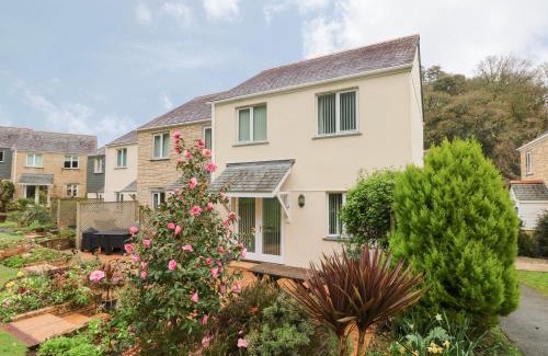 Falmouth House | Morton Cottage
