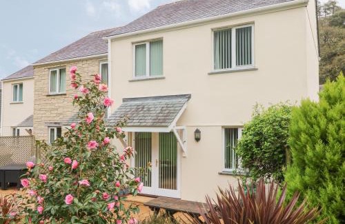 Falmouth House | Morton Cottage