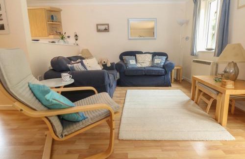 Falmouth House | Morton Cottage