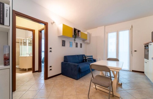 Albate Apartment | Morus Apartment by Wonderful Italy