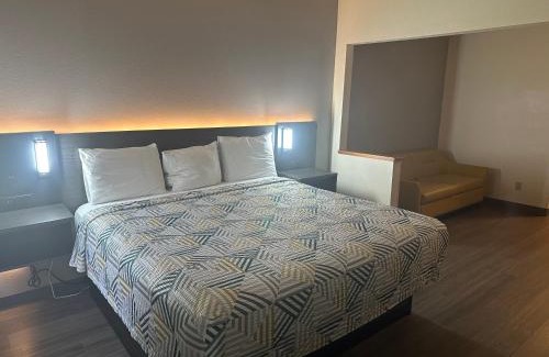 Anderson Hotel | Motel 6-Anderson, IN