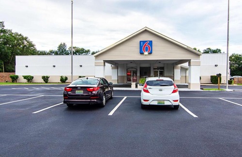 Bay Minette Hotel | Motel 6-Bay Minette, AL