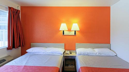 Chico Hotel | Motel 6-Chico, CA