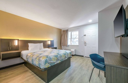 Columbus Hotel | Motel 6 Columbus, GA – Columbus Airport