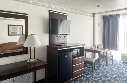 Townsite Hotel | Motel 6 Oceanside, CA Marina/Camp Pendleton